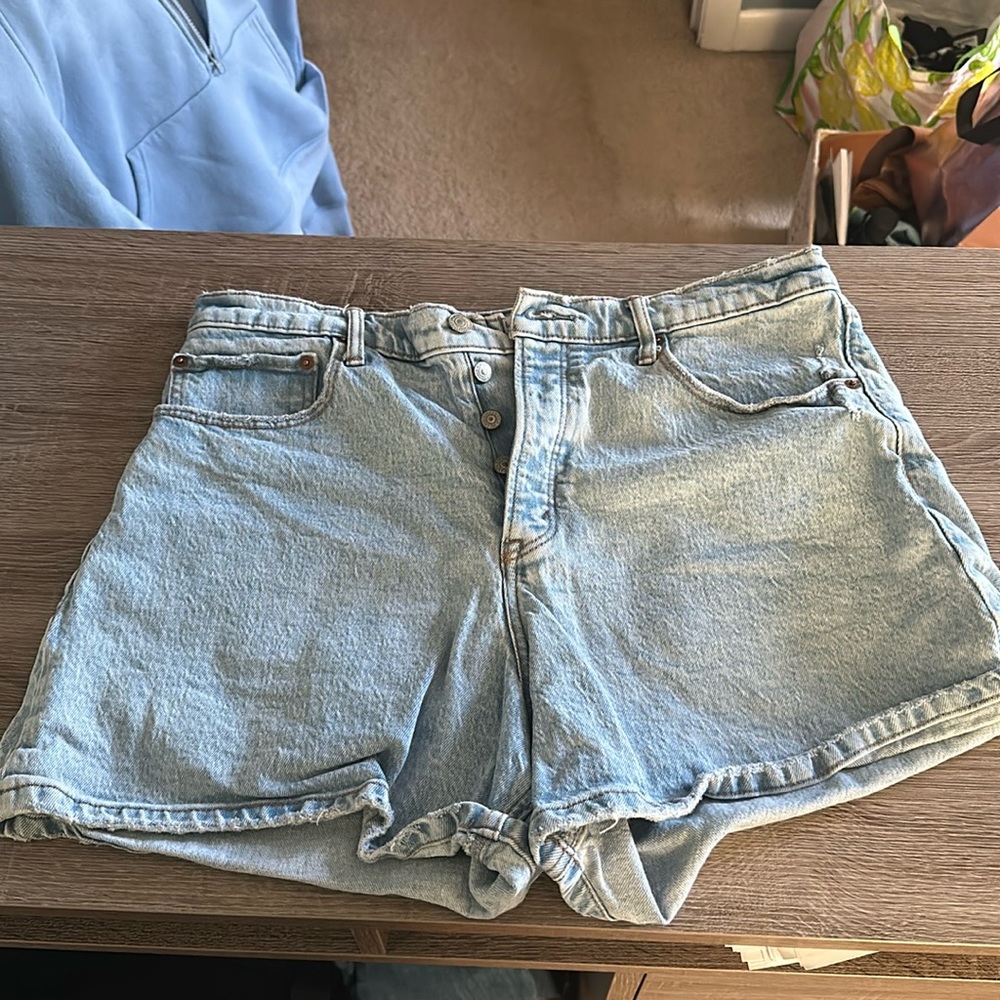 COPY - Abercrombie and Fitch shorts
